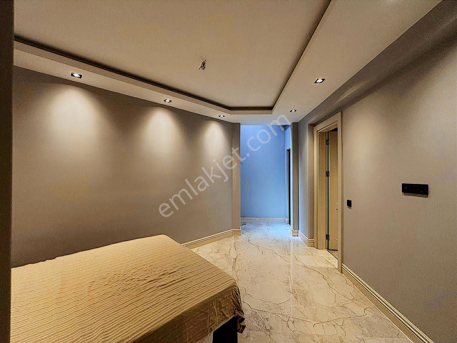 Yalıkavakta Eşyalı Full Deniz Manzaralı Satılık 5+1 Villa - Görsel 6