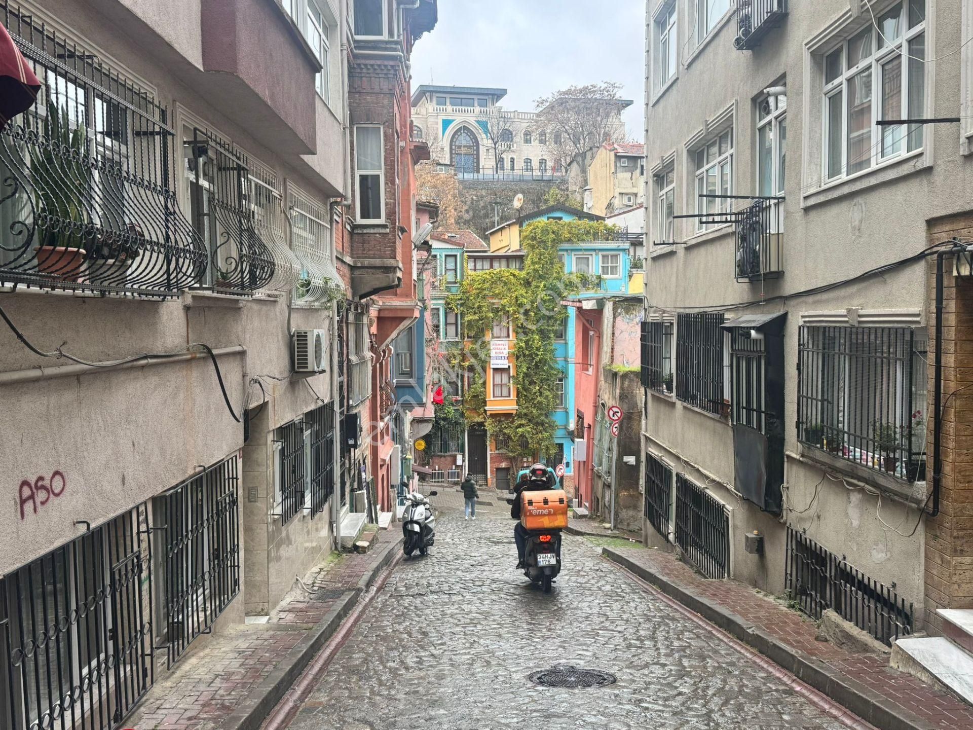 İstanbul House'dan Fatih Balat'da 2+1 Tertemiz Ara Kat - Görsel 20