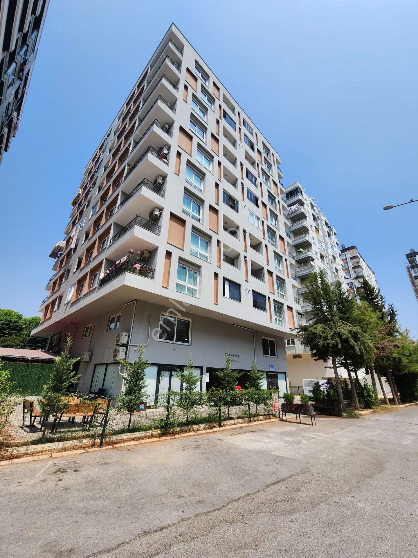 Karınca'dan Sayapark Civarı B.mutfak 3+1 Satılık Daire !