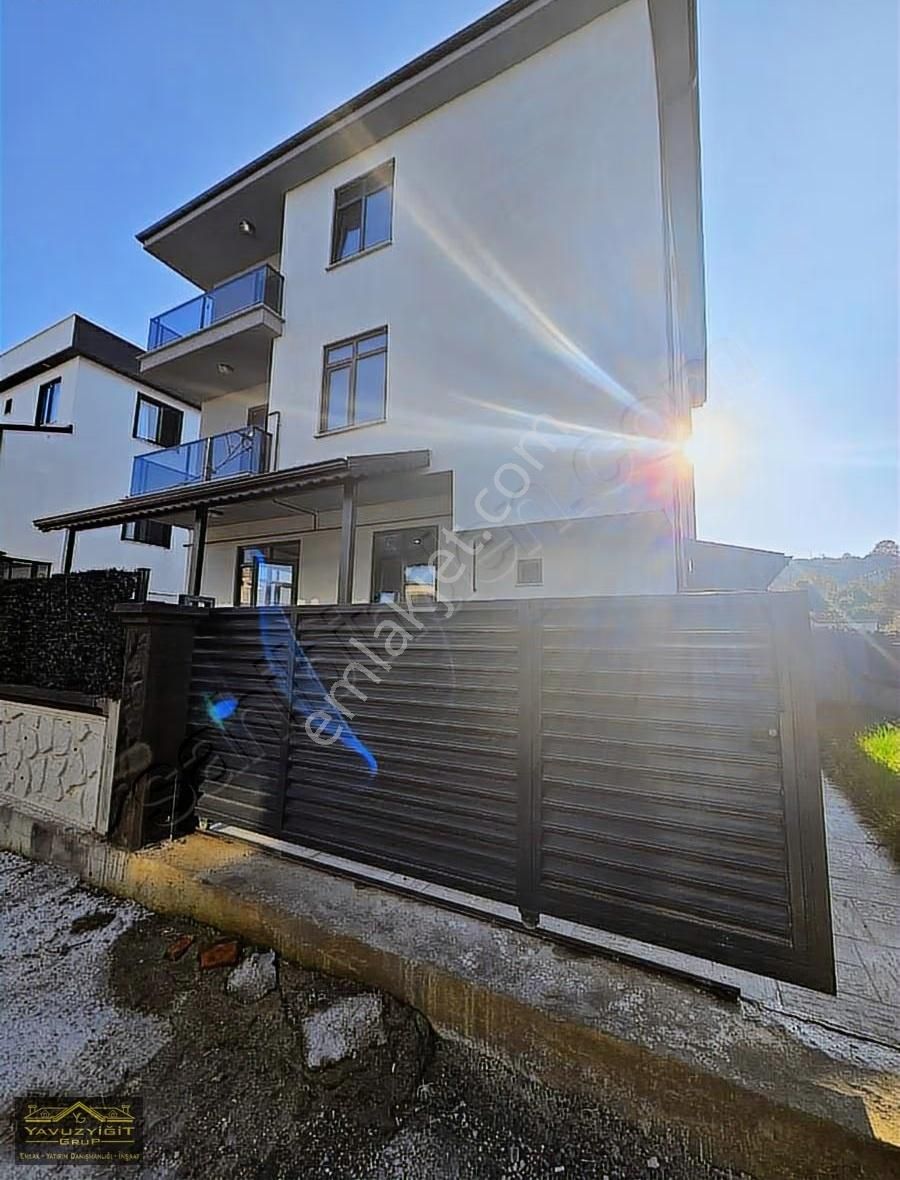 Karasu 4+1 Aziziye Mah. Yerden Isıtmalı Muhteşem Villa - Görsel 23