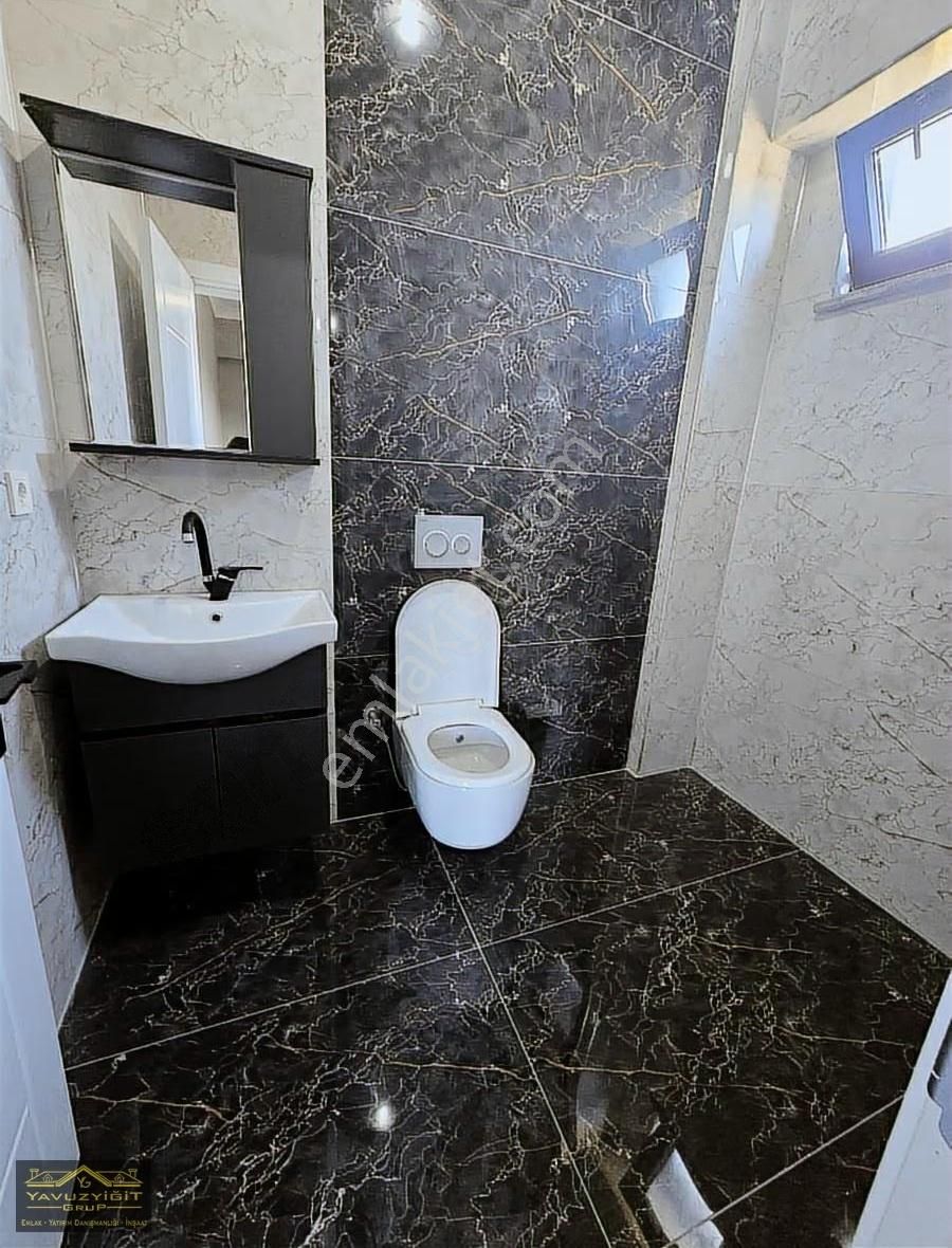 Karasu 4+1 Aziziye Mah. Yerden Isıtmalı Muhteşem Villa - Görsel 2