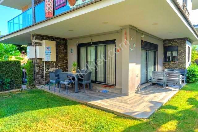 Kuşadası Merkeze Ve Avm'lere Yakın Havuzlu Sitede Eşyalı Bahçeli Villa - Görsel 4