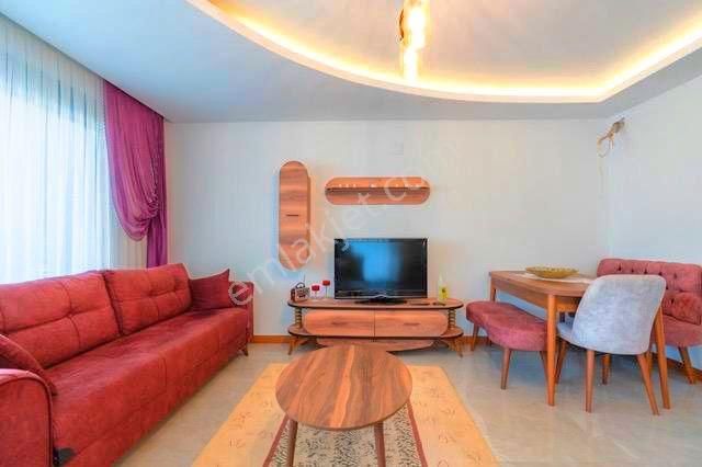 Kuşadası Merkeze Ve Avm'lere Yakın Havuzlu Sitede Eşyalı Bahçeli Villa - Görsel 13