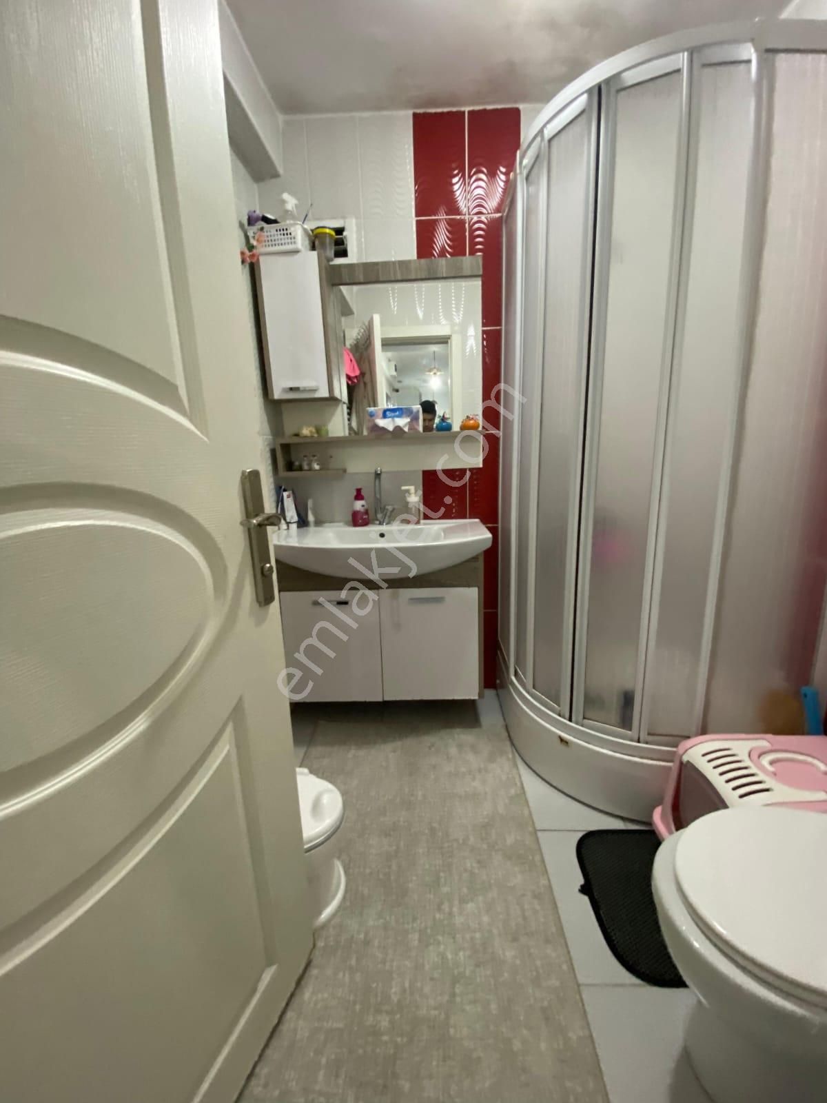 Gülveren'de Arif Yaldız Cad. Yakını Ara Katta 3+1 Satılık Daire !!! - Görsel 9