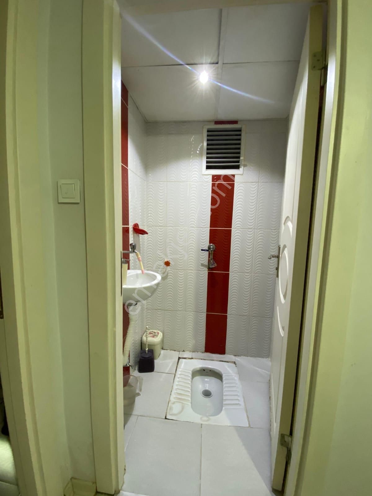 Gülveren'de Arif Yaldız Cad. Yakını Ara Katta 3+1 Satılık Daire !!! - Görsel 10