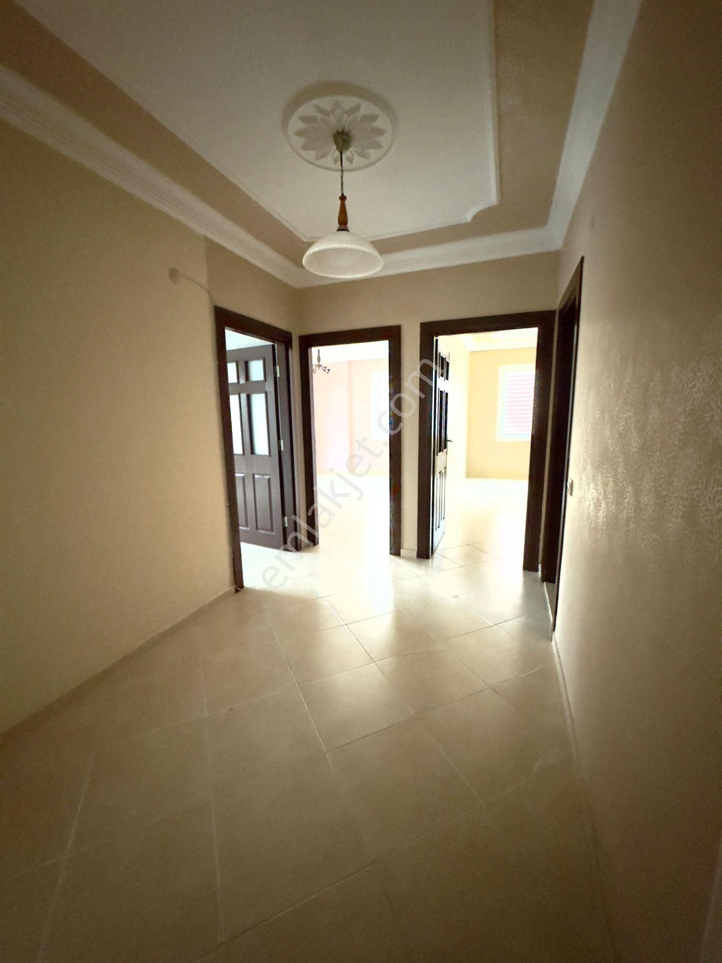 Menderes Mezitlide 330 M² 4 Cephe 3 Balkon Geniş Oturum - Görsel 21