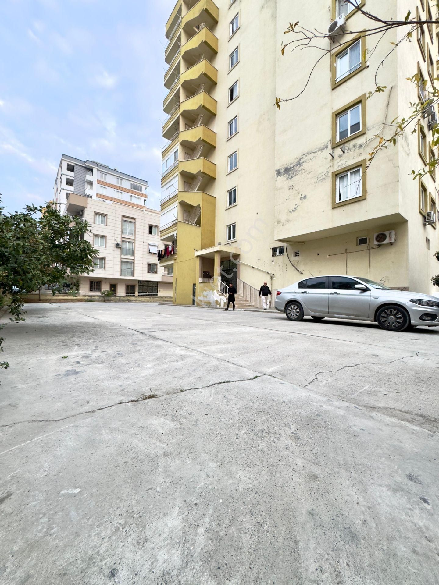 Menderes Mezitlide 330 M² 4 Cephe 3 Balkon Geniş Oturum - Görsel 30