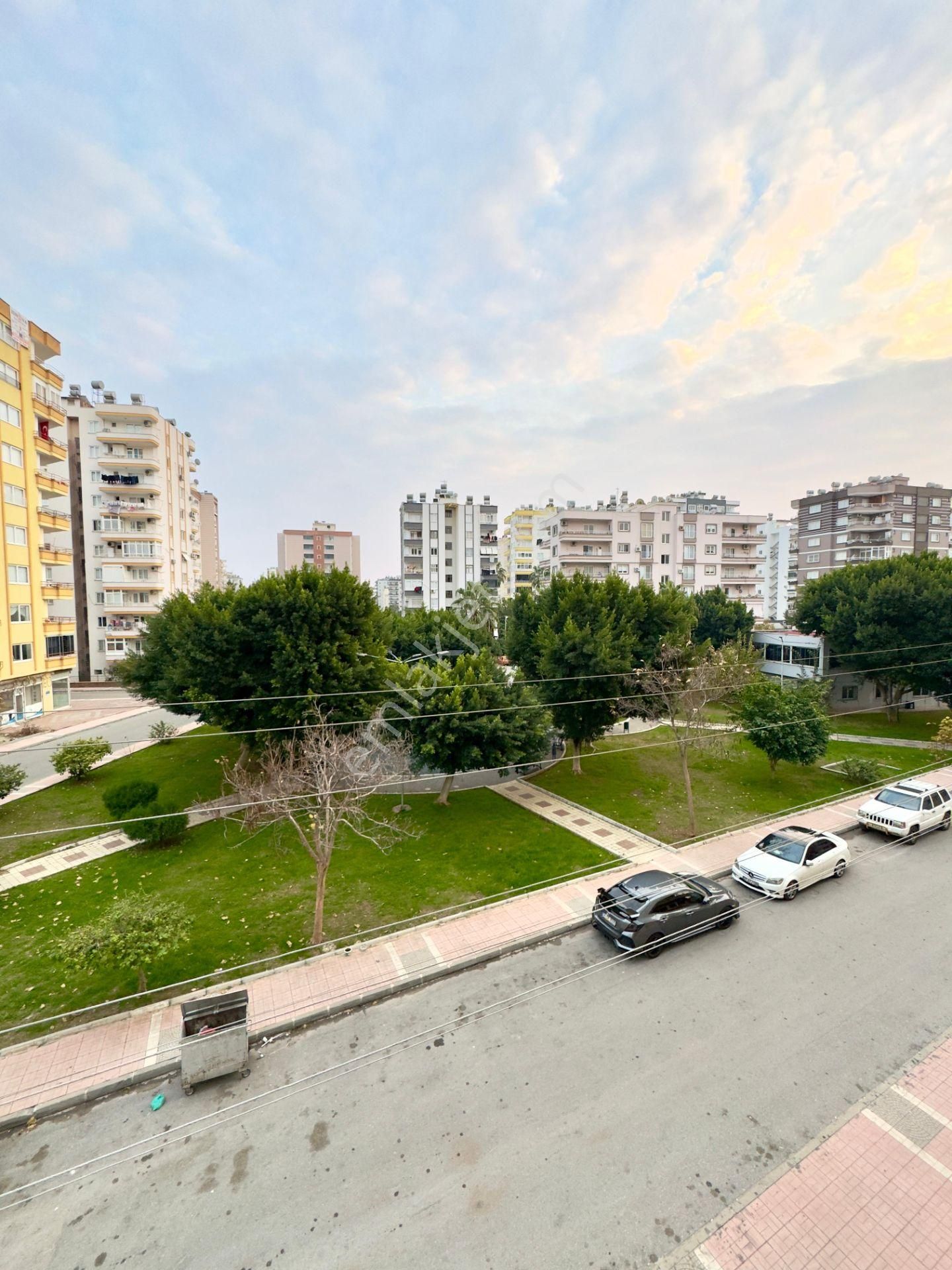 Menderes Mezitlide 330 M² 4 Cephe 3 Balkon Geniş Oturum - Görsel 31