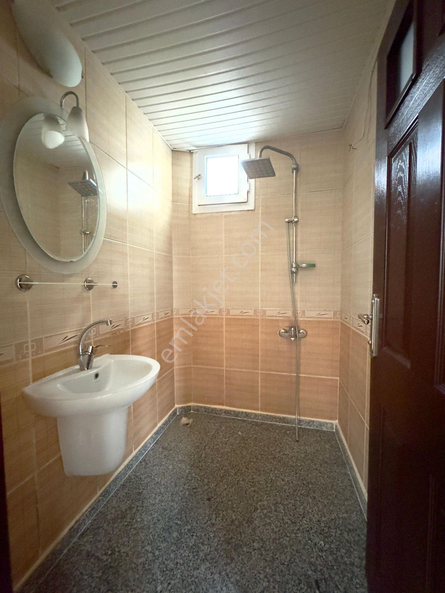 Menderes Mezitlide 330 M² 4 Cephe 3 Balkon Geniş Oturum - Görsel 22