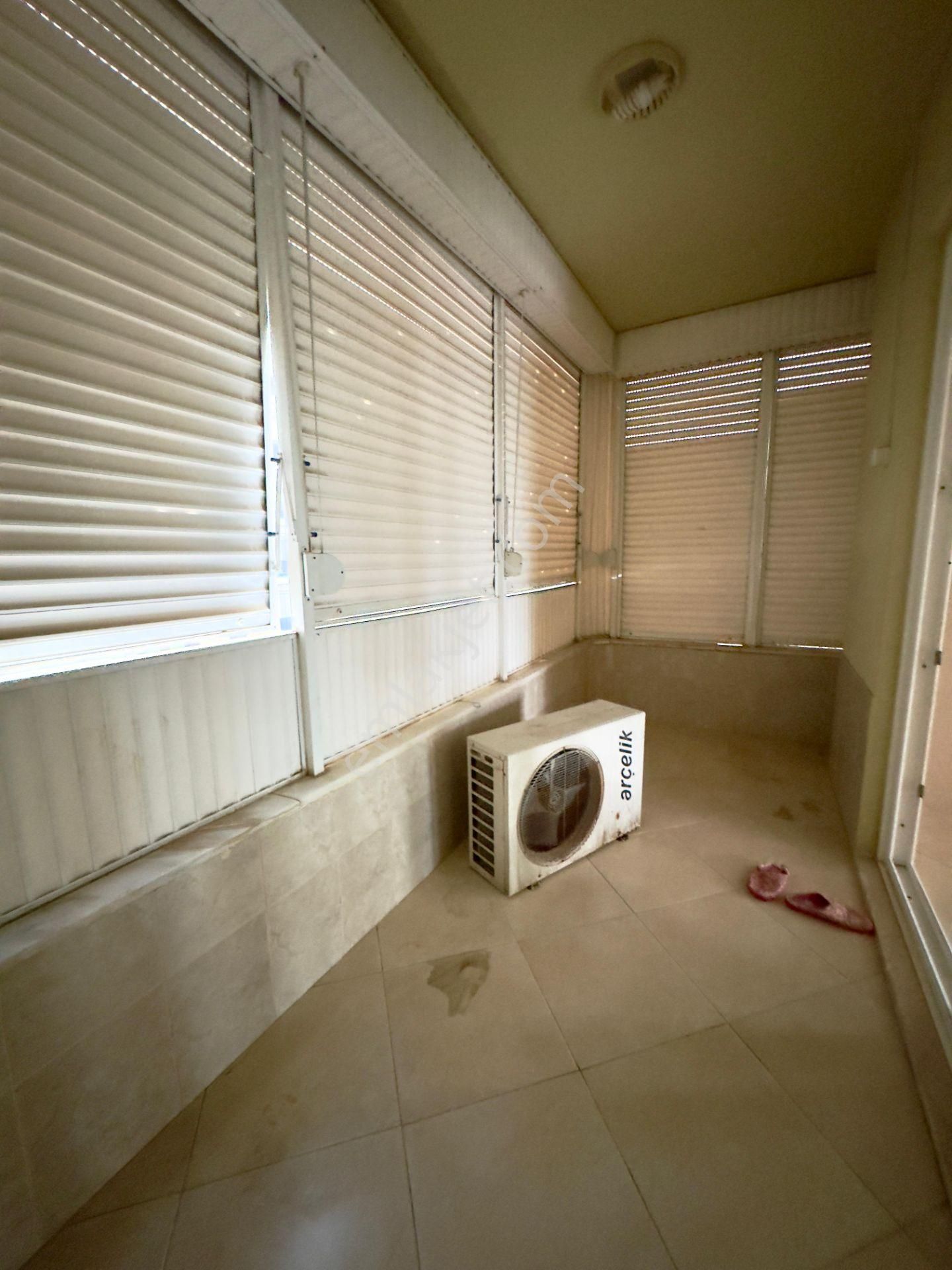 Menderes Mezitlide 330 M² 4 Cephe 3 Balkon Geniş Oturum - Görsel 27