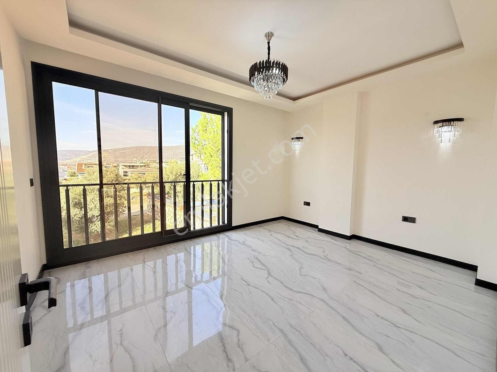 Denize Ve Doğaya Yakın Müstakil Lüks Villa! Takas Destekli - Görsel 11