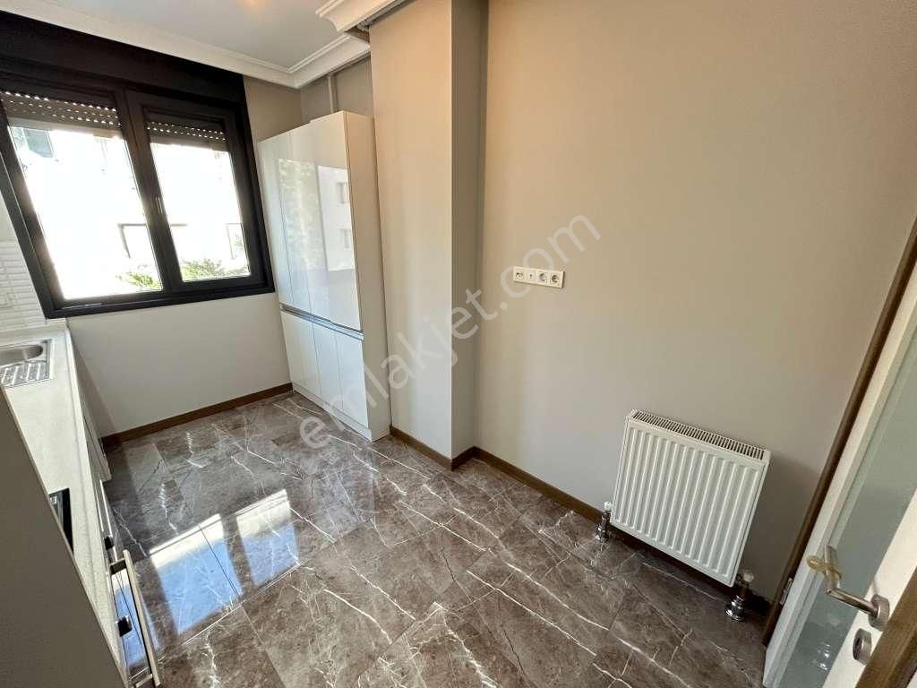 İdealtepe'de Muazzam Konumda Arakat Ön Cephe 3+1 Daire - Görsel 30