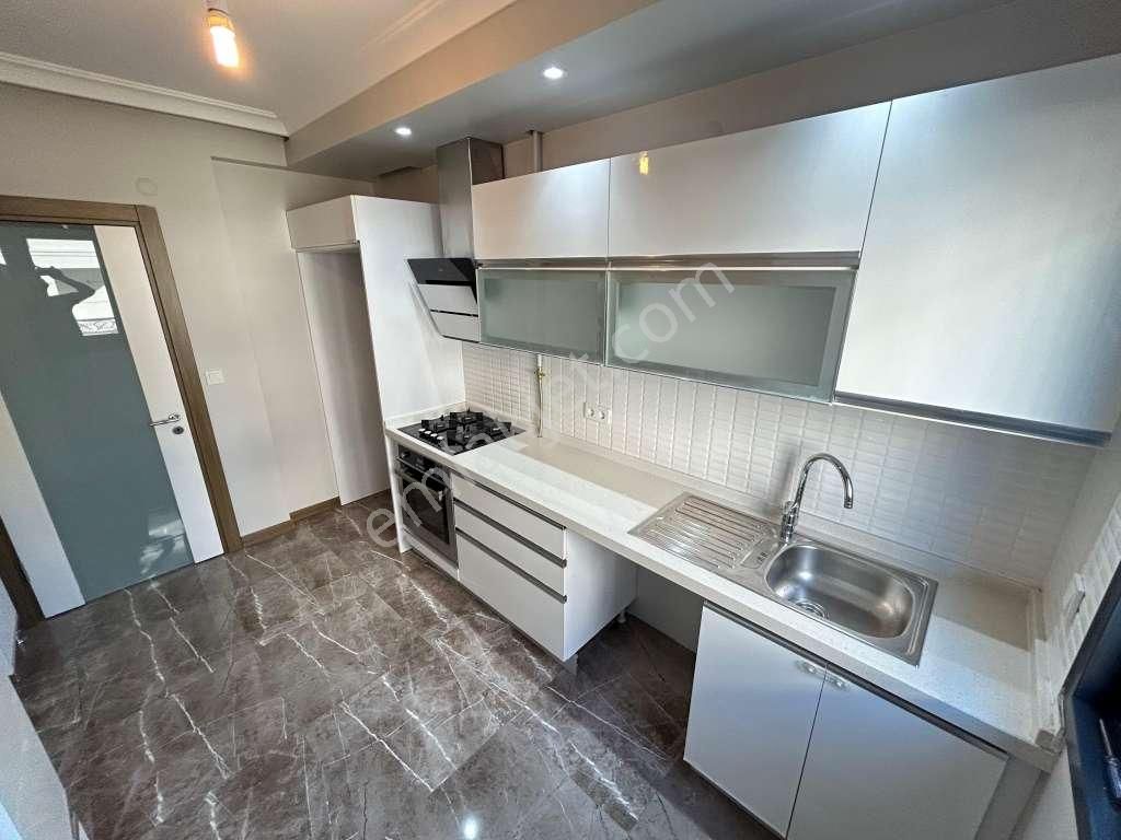 İdealtepe'de Muazzam Konumda Arakat Ön Cephe 3+1 Daire - Görsel 34