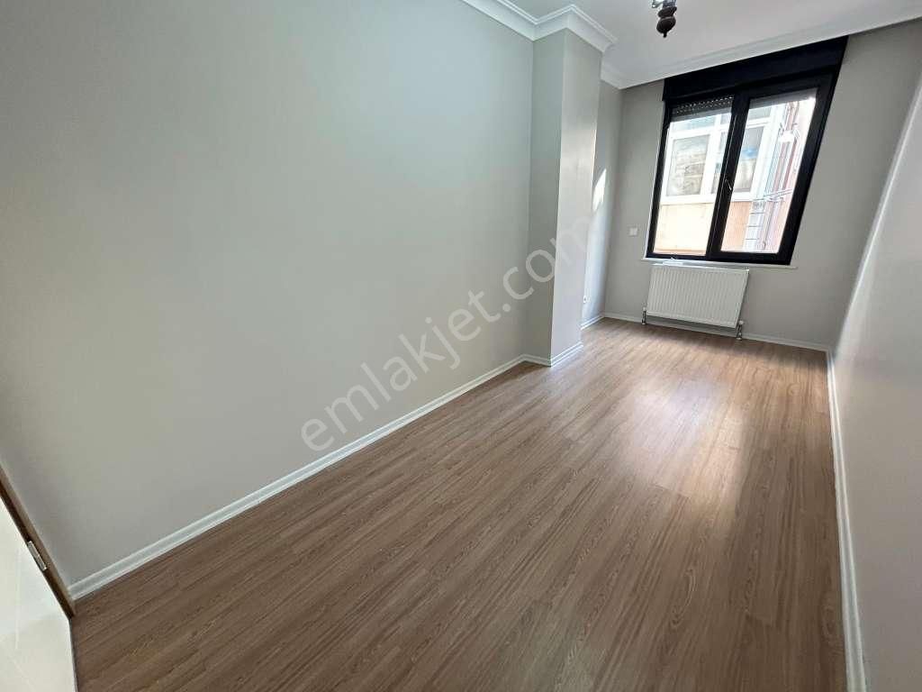 İdealtepe'de Muazzam Konumda Arakat Ön Cephe 3+1 Daire - Görsel 18