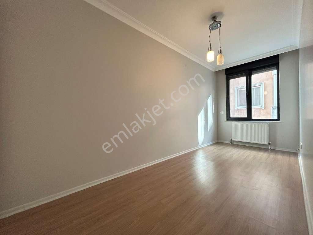 İdealtepe'de Muazzam Konumda Arakat Ön Cephe 3+1 Daire - Görsel 10