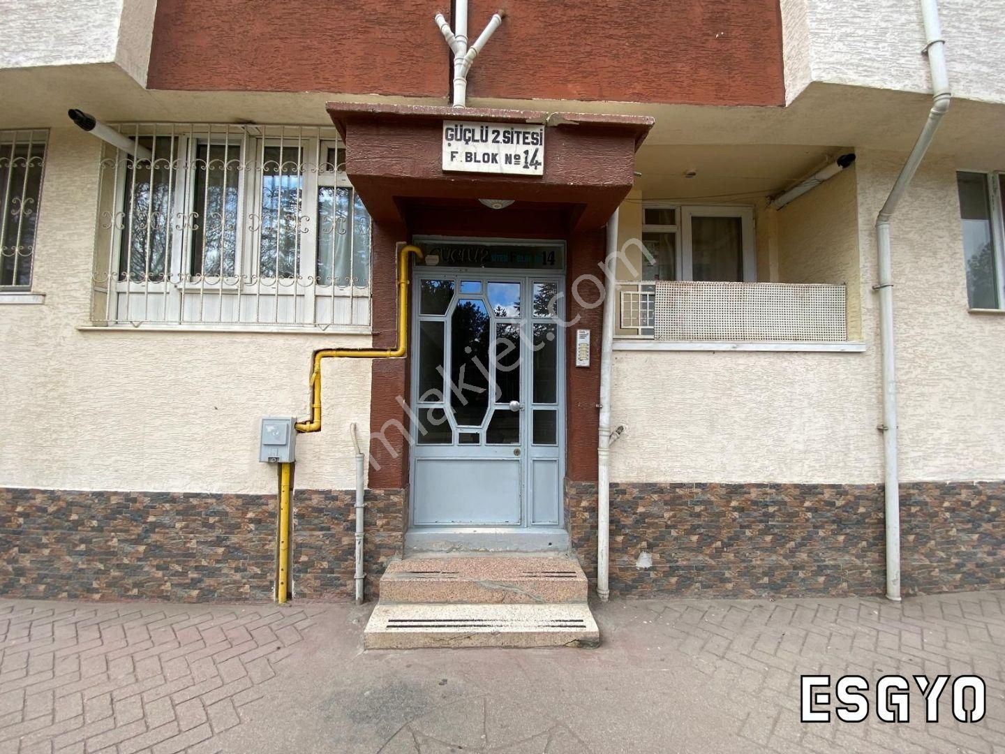 Esgyo'dan K. Toprak Mh Güçlü Sitesi 3+1 Ara Kat Kiralık Daire - Görsel 4