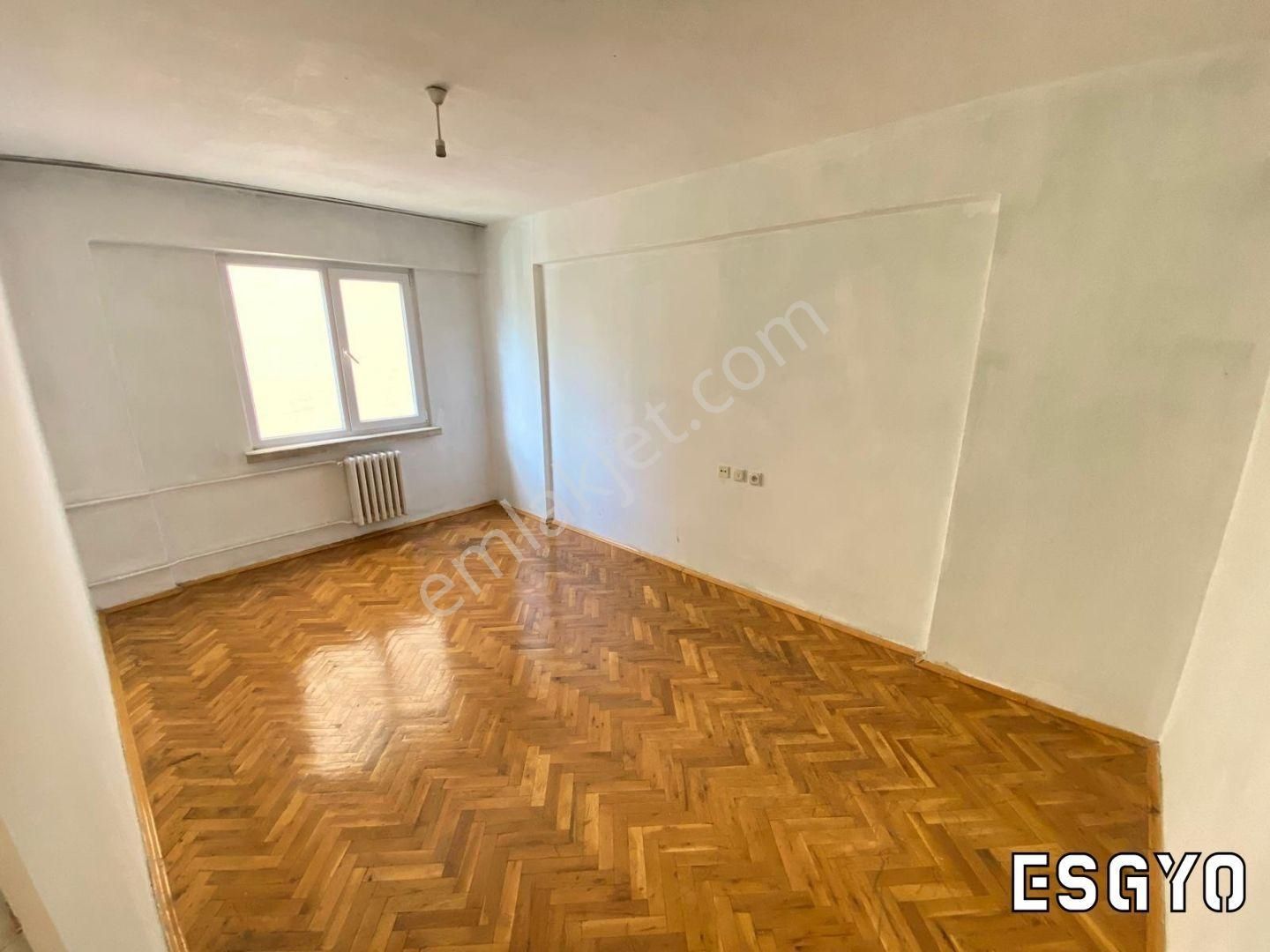 Esgyo'dan K. Toprak Mh Güçlü Sitesi 3+1 Ara Kat Kiralık Daire - Görsel 25