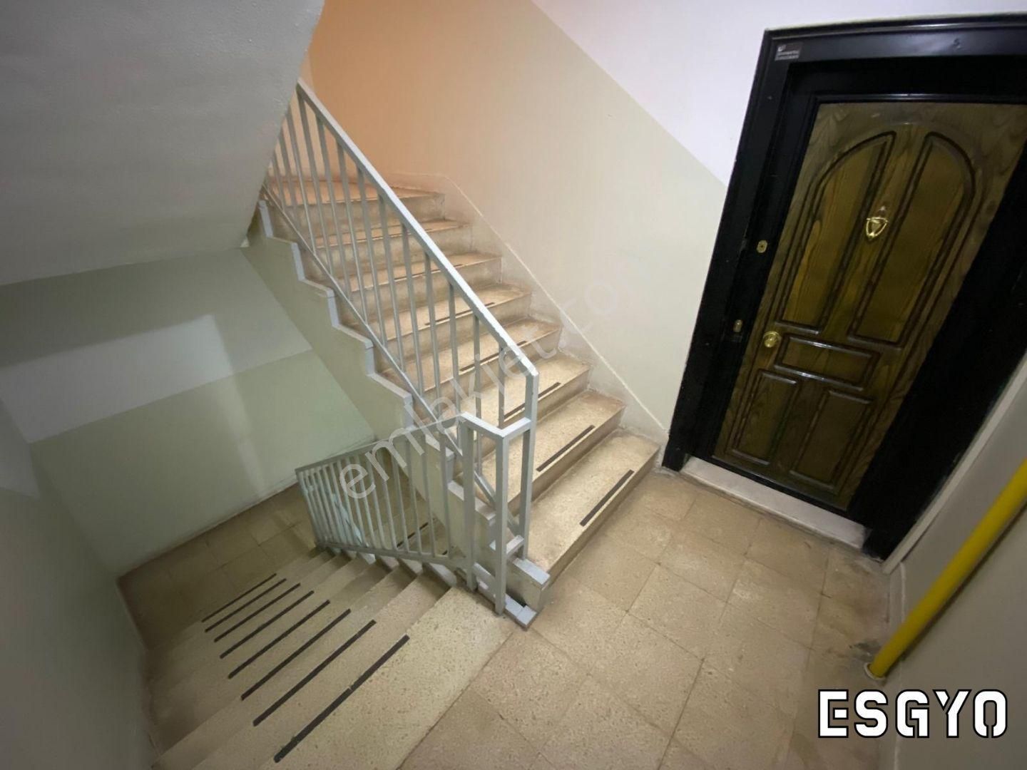 Esgyo'dan K. Toprak Mh Güçlü Sitesi 3+1 Ara Kat Kiralık Daire - Görsel 5