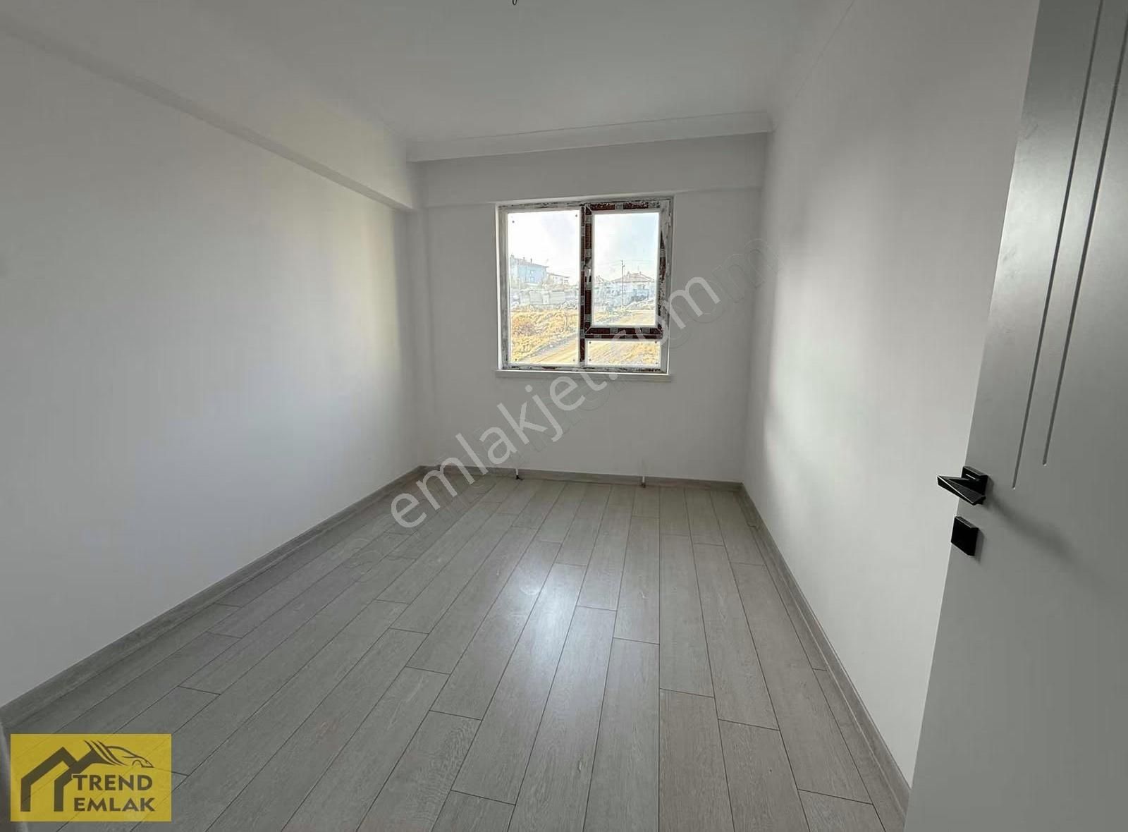 Trend'den Ebeveyn+teras Güney Cephe 3.kat Ön Cephe Sıfır 135m2** - Görsel 21