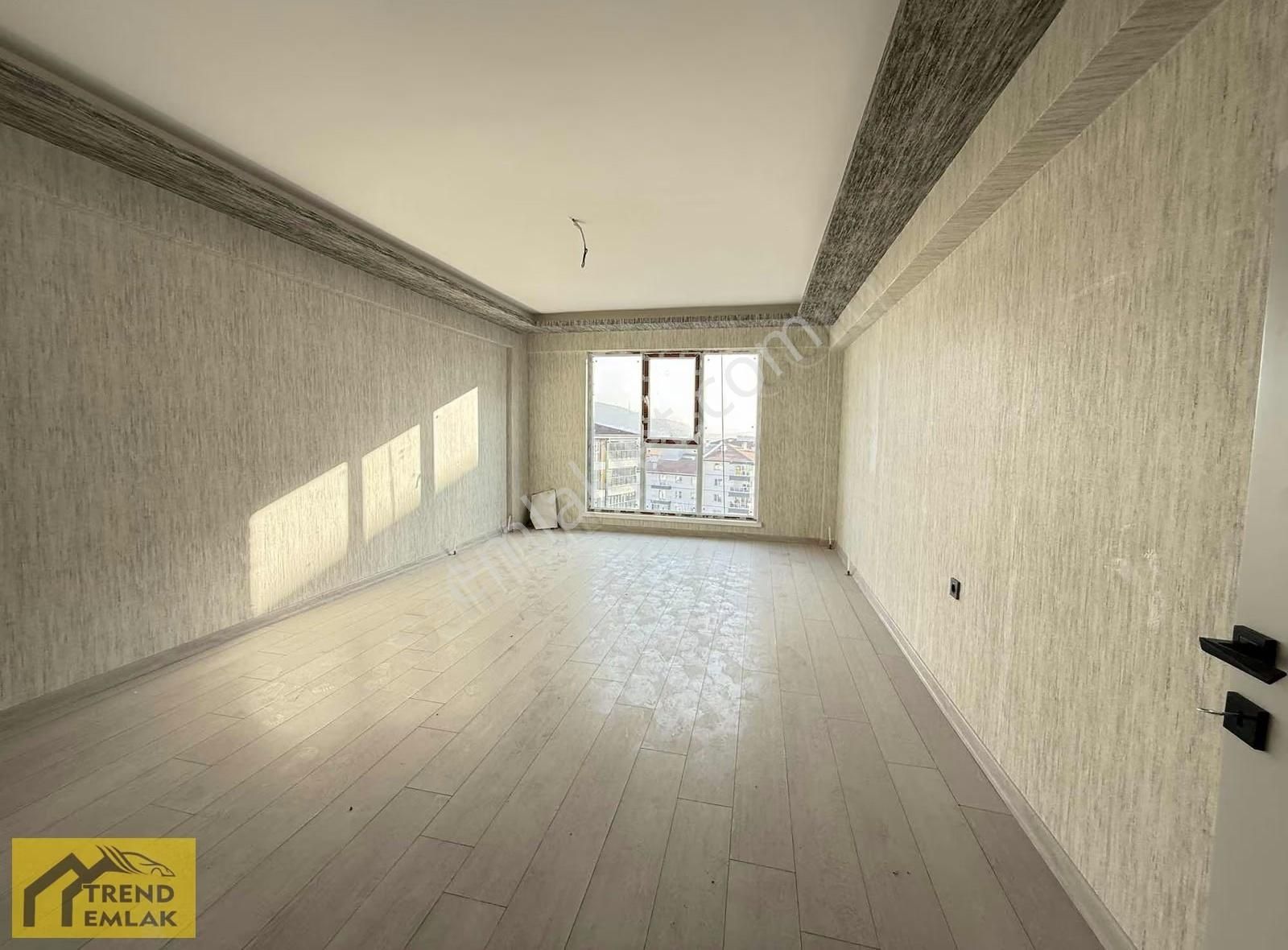 Trend'den Ebeveyn+teras Güney Cephe 3.kat Ön Cephe Sıfır 135m2** - Görsel 32