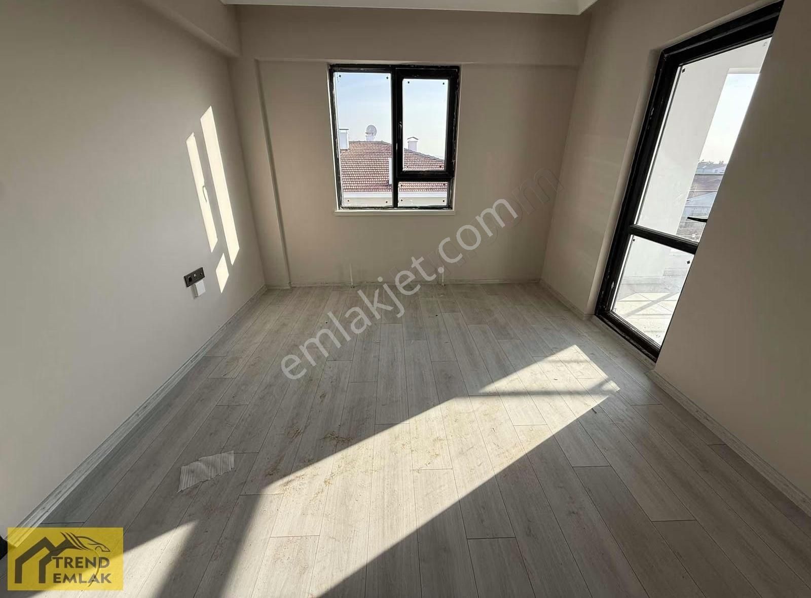 Trend'den Migros Karşısı 4.kat Güney Cephe Ebeveyn+giyinme 140m2 - Görsel 11