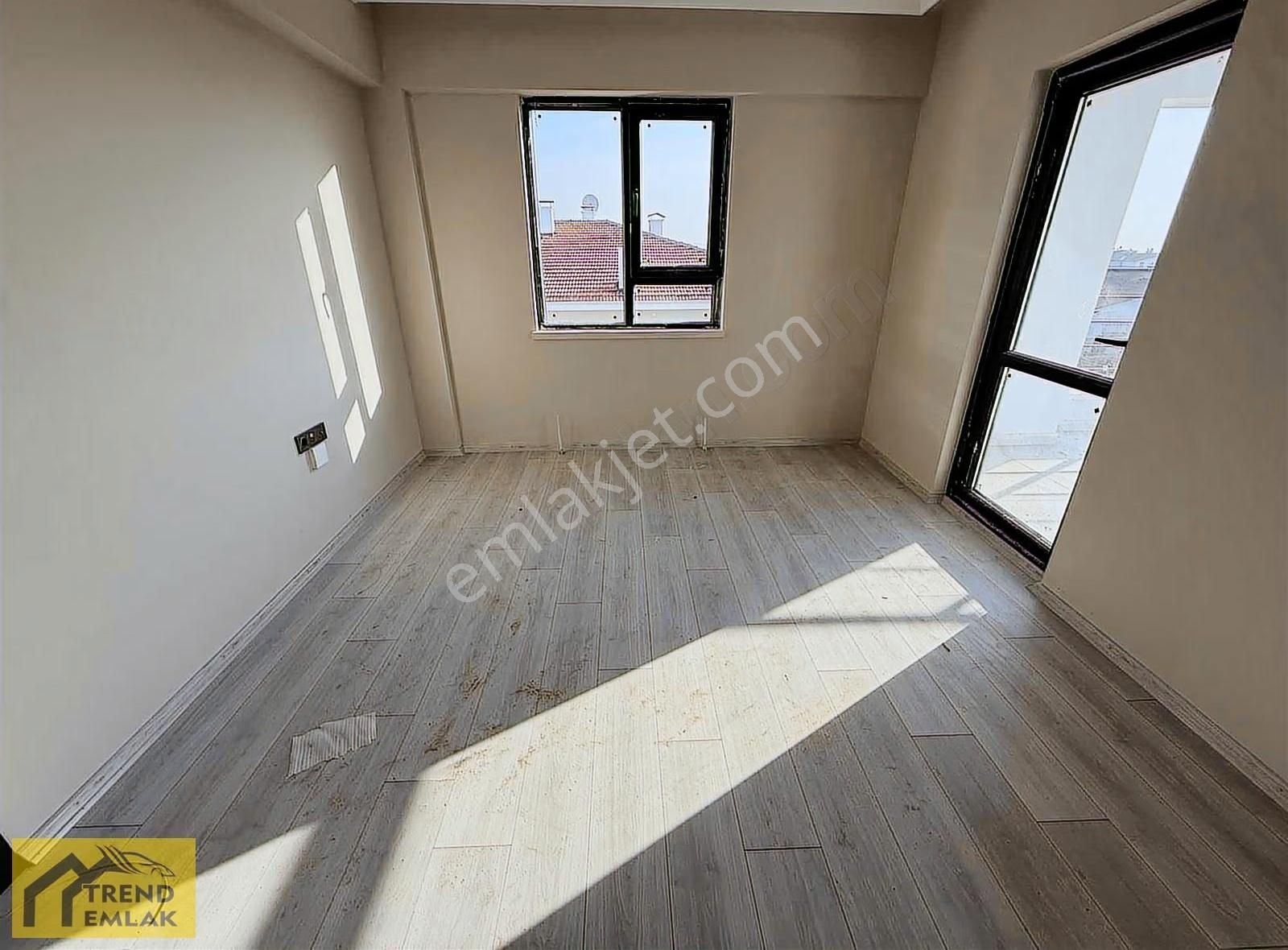 Trend'den Migros Karşısı 4.kat Güney Cephe Ebeveyn+giyinme 140m2 - Görsel 10