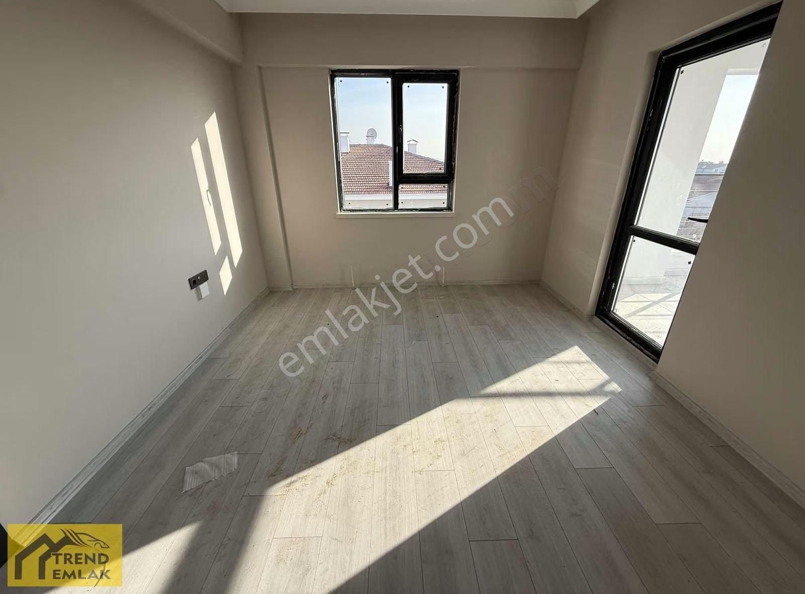 Trend'den Migros Karşısı 4.kat Güney Cephe Ebeveyn+giyinme 140m2 - Görsel 16