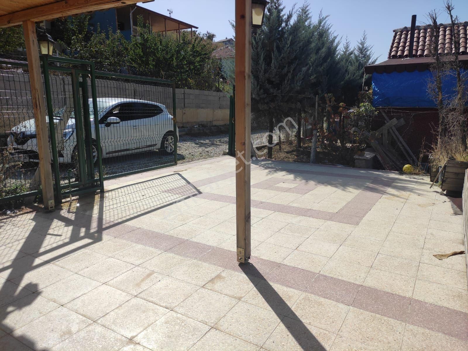 Keçiören Bağlum Da Bahçe Ev Elektrik Su Meyveler Yetişmiş - Görsel 30