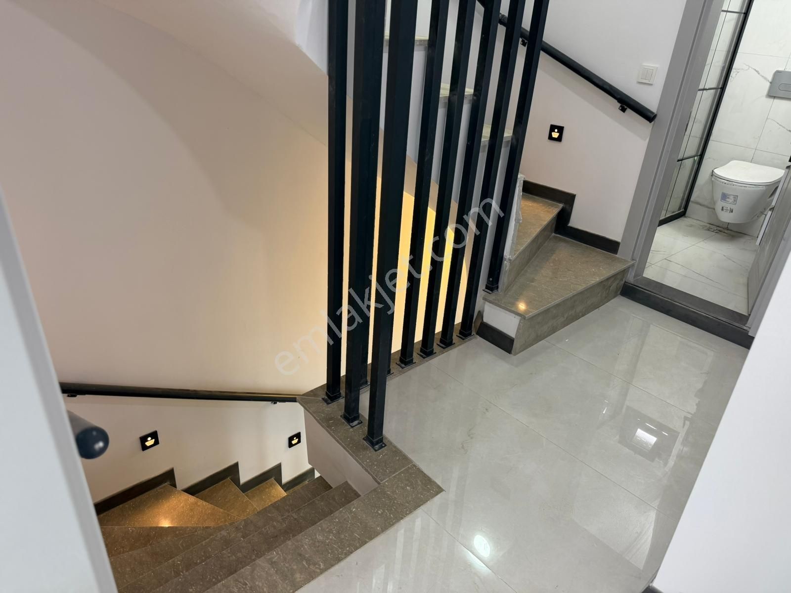 Didim Çamlık Mah.satılık 4+1 Full Yeni Tadilatlı Villa - Görsel 28