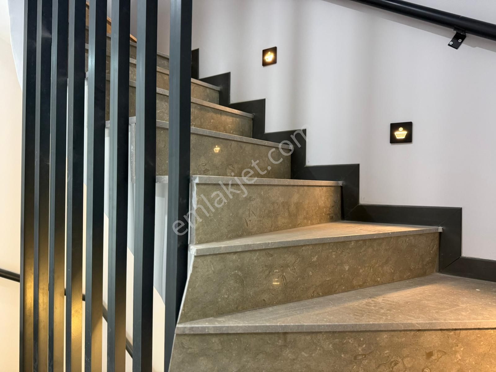 Didim Çamlık Mah.satılık 4+1 Full Yeni Tadilatlı Villa - Görsel 16