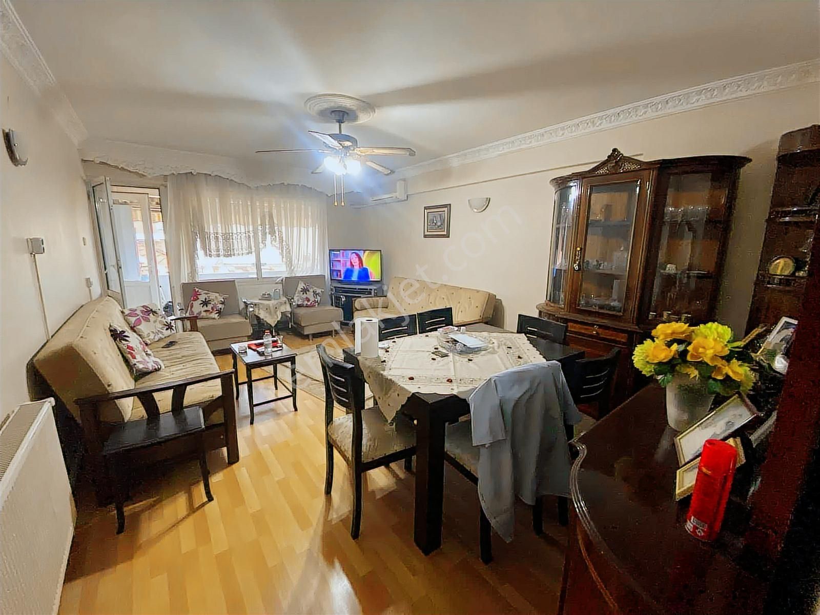 Reis Mahallesinde Satılık 3+1 Asansörlü Doğalgazlı Daire