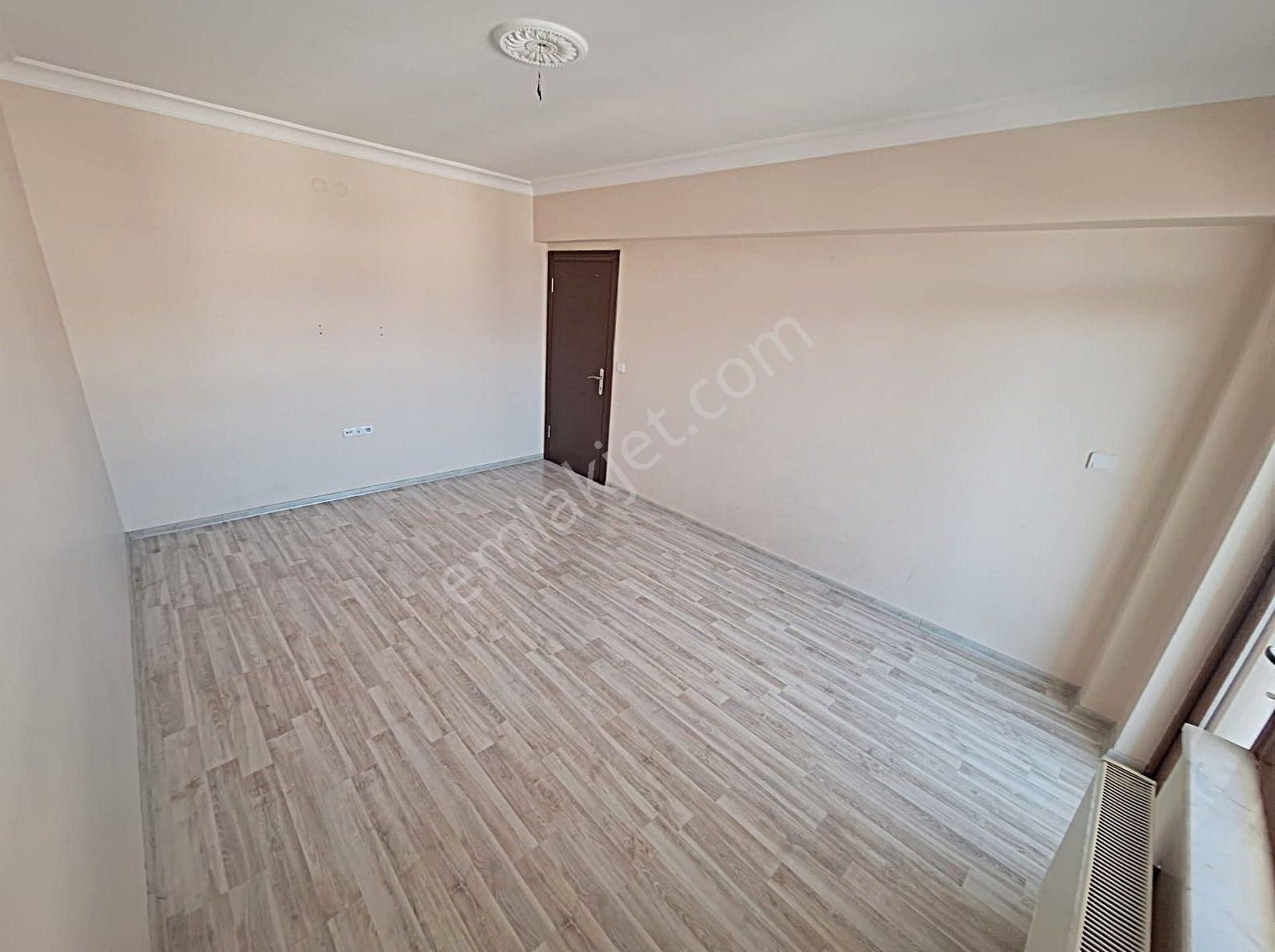 Cihandan Burç Mah Nülüfer Cadde Üzeri Sevale Çok Yakın 3+1 Daire - Görsel 14