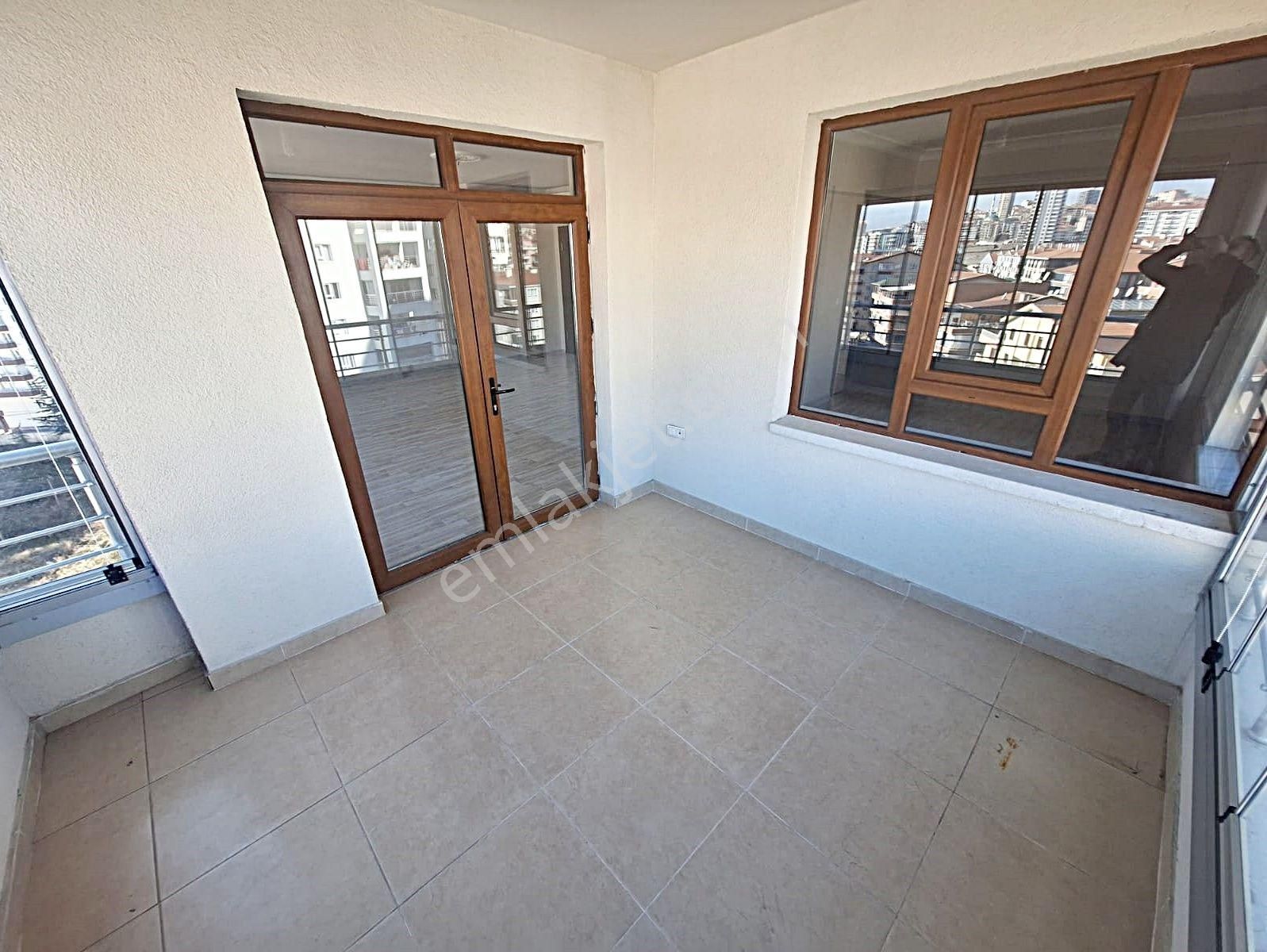 Cihandan Burç Mah Nülüfer Cadde Üzeri Sevale Çok Yakın 3+1 Daire - Görsel 31