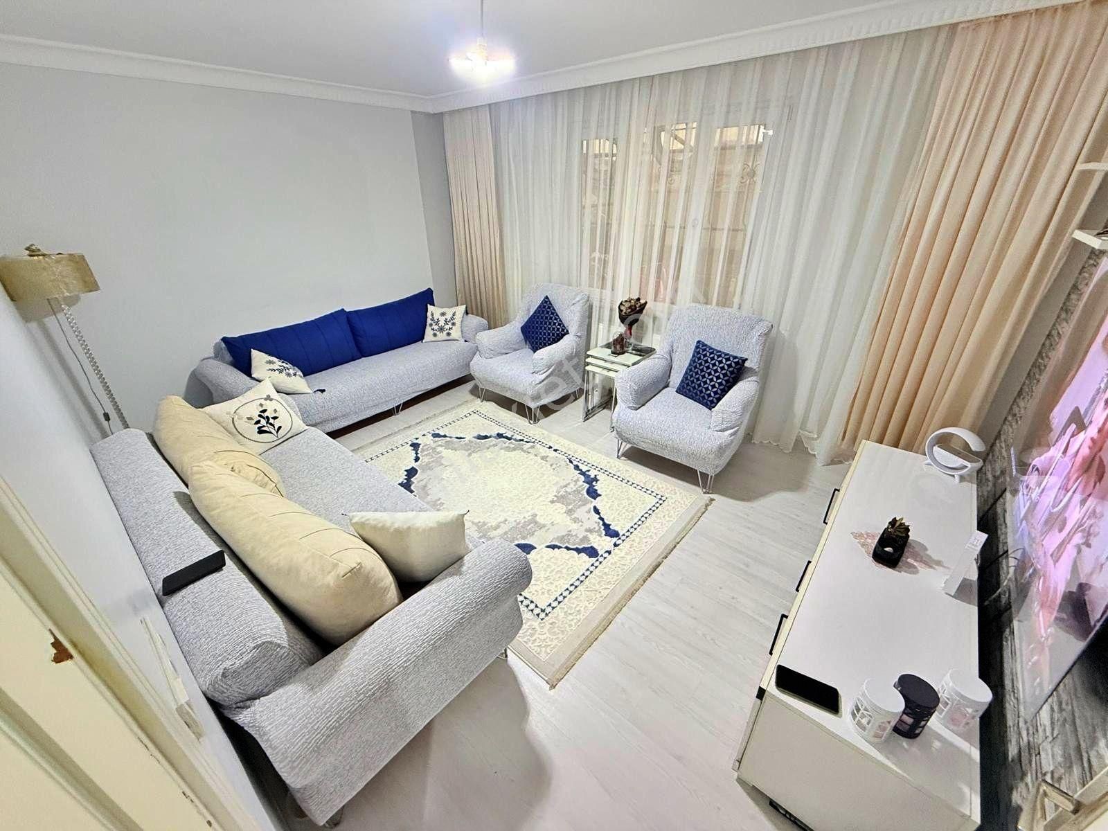 Erpay İnşattan Cebeci' De Caddeye Yakın Temiz 2+1 Bahçe Katı