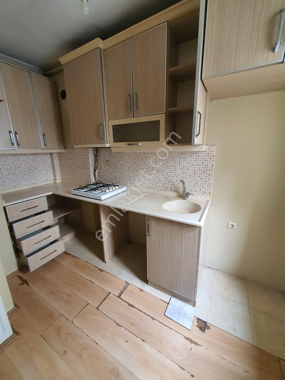 Baruthane Mahallesinde 2+1 Bakımlı Satılık Daire - Görsel 3