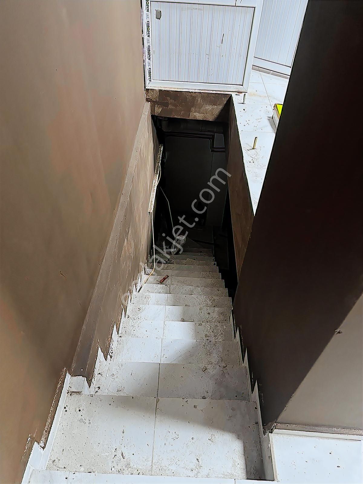 Uslu Gayrimenkulden 200 M²bakiesen Caddesine Cephe Depolu Dükkan - Görsel 8