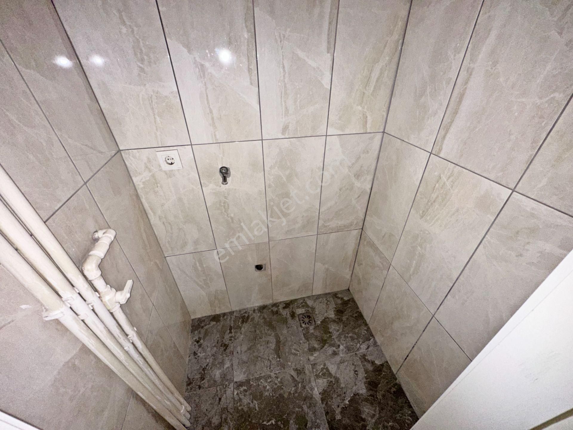 Etlik Merkez'de Park Manzaralı Yüksek Giriş 1.kat Konumunda 3+1 Altında Tam Daire Var Çift Balkon - Görsel 31