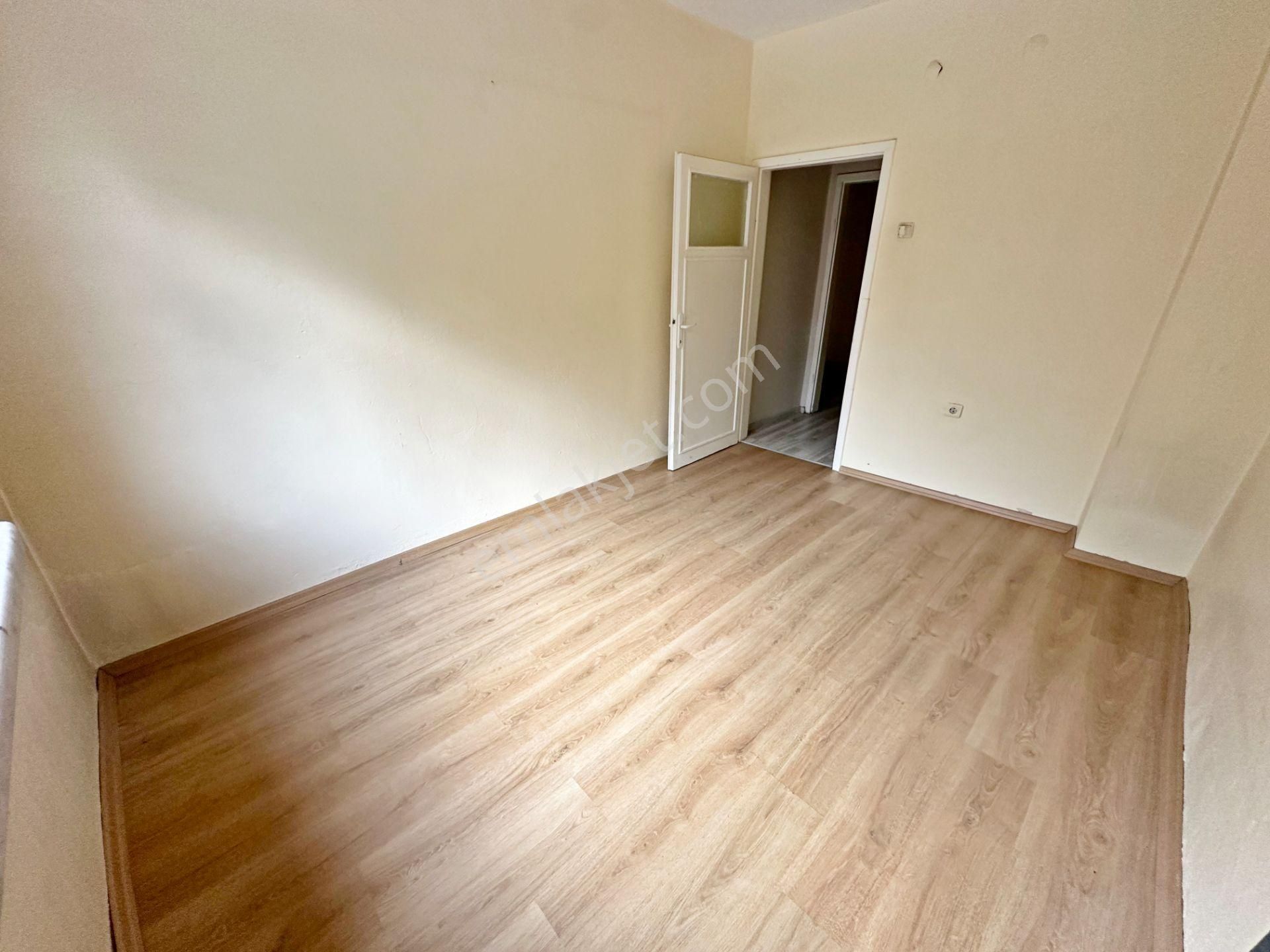 Etlik Merkez'de Park Manzaralı Yüksek Giriş 1.kat Konumunda 3+1 Altında Tam Daire Var Çift Balkon - Görsel 27