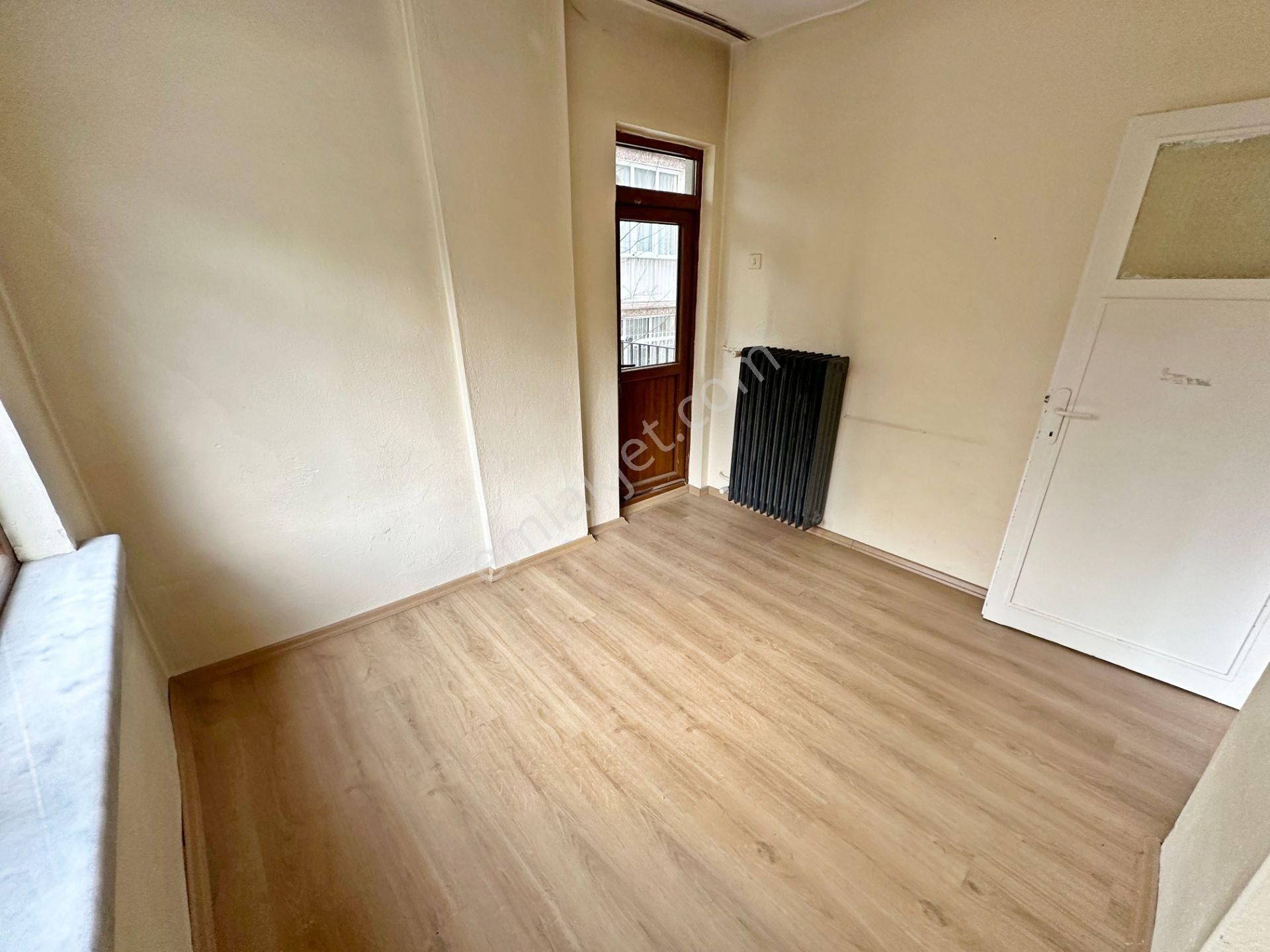 Etlik Merkez'de Park Manzaralı Yüksek Giriş 1.kat Konumunda 3+1 Altında Tam Daire Var Çift Balkon - Görsel 14