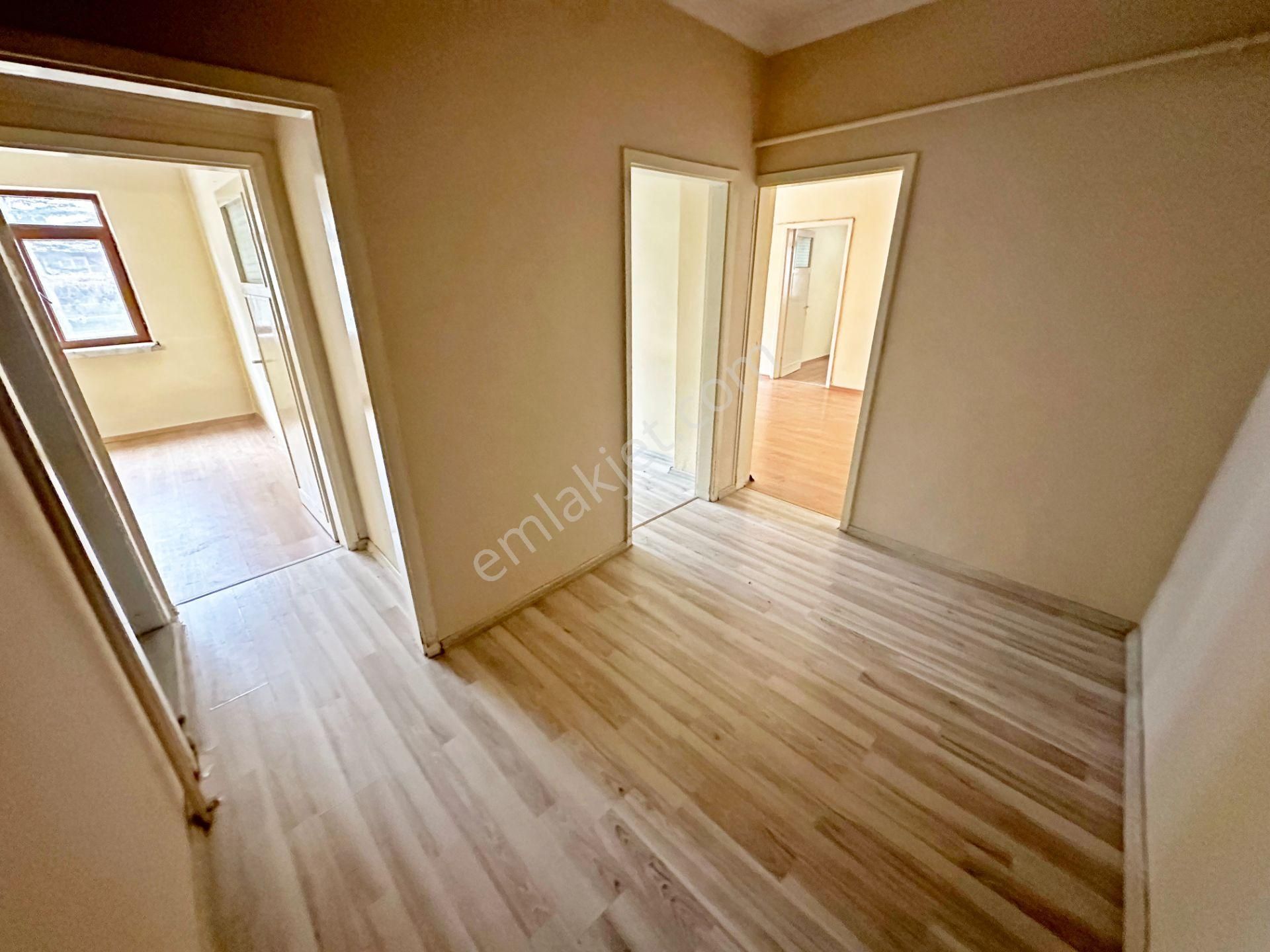 Etlik Merkez'de Park Manzaralı Yüksek Giriş 1.kat Konumunda 3+1 Altında Tam Daire Var Çift Balkon - Görsel 32