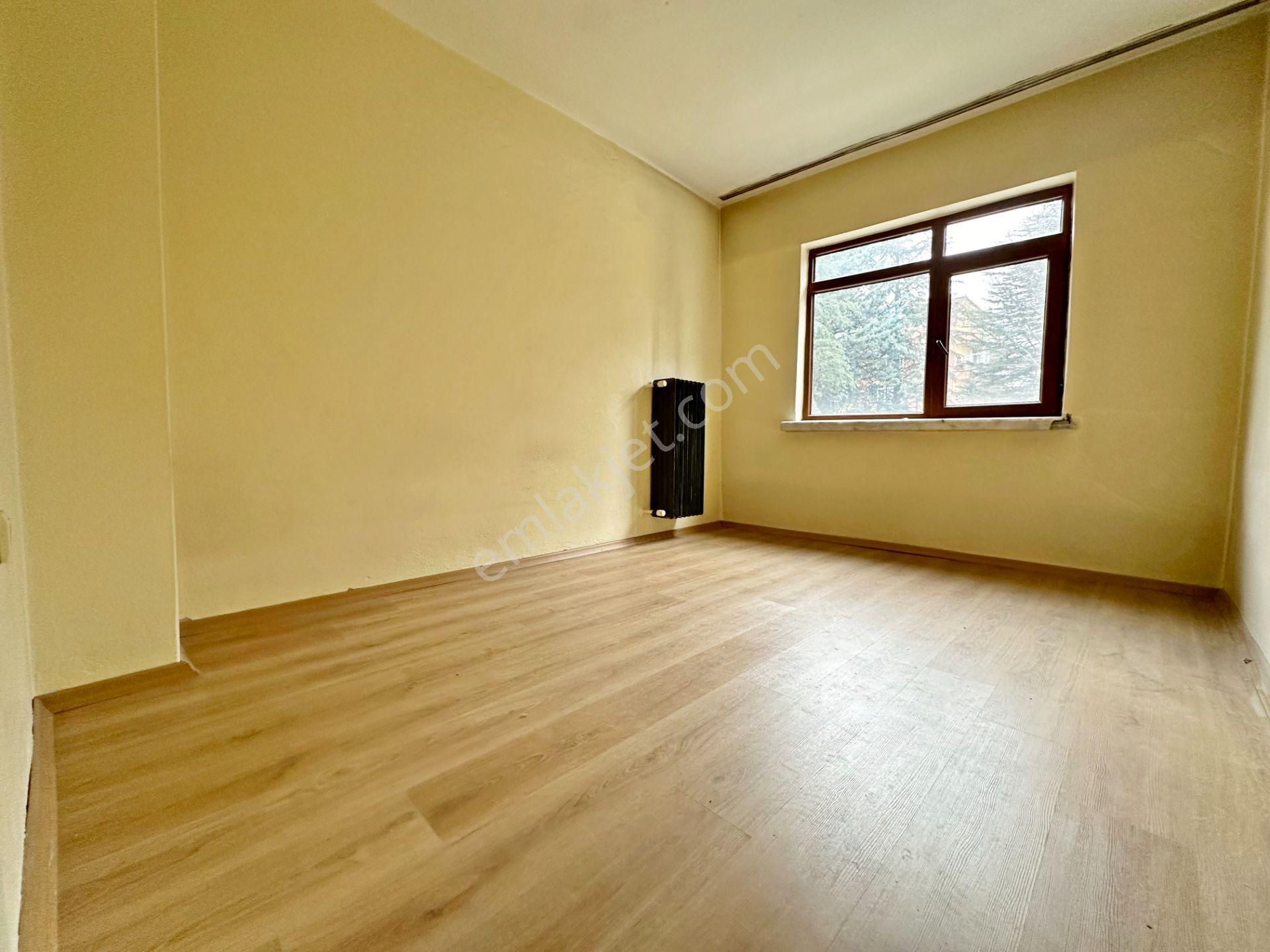 Etlik Merkez'de Park Manzaralı Yüksek Giriş 1.kat Konumunda 3+1 Altında Tam Daire Var Çift Balkon - Görsel 25