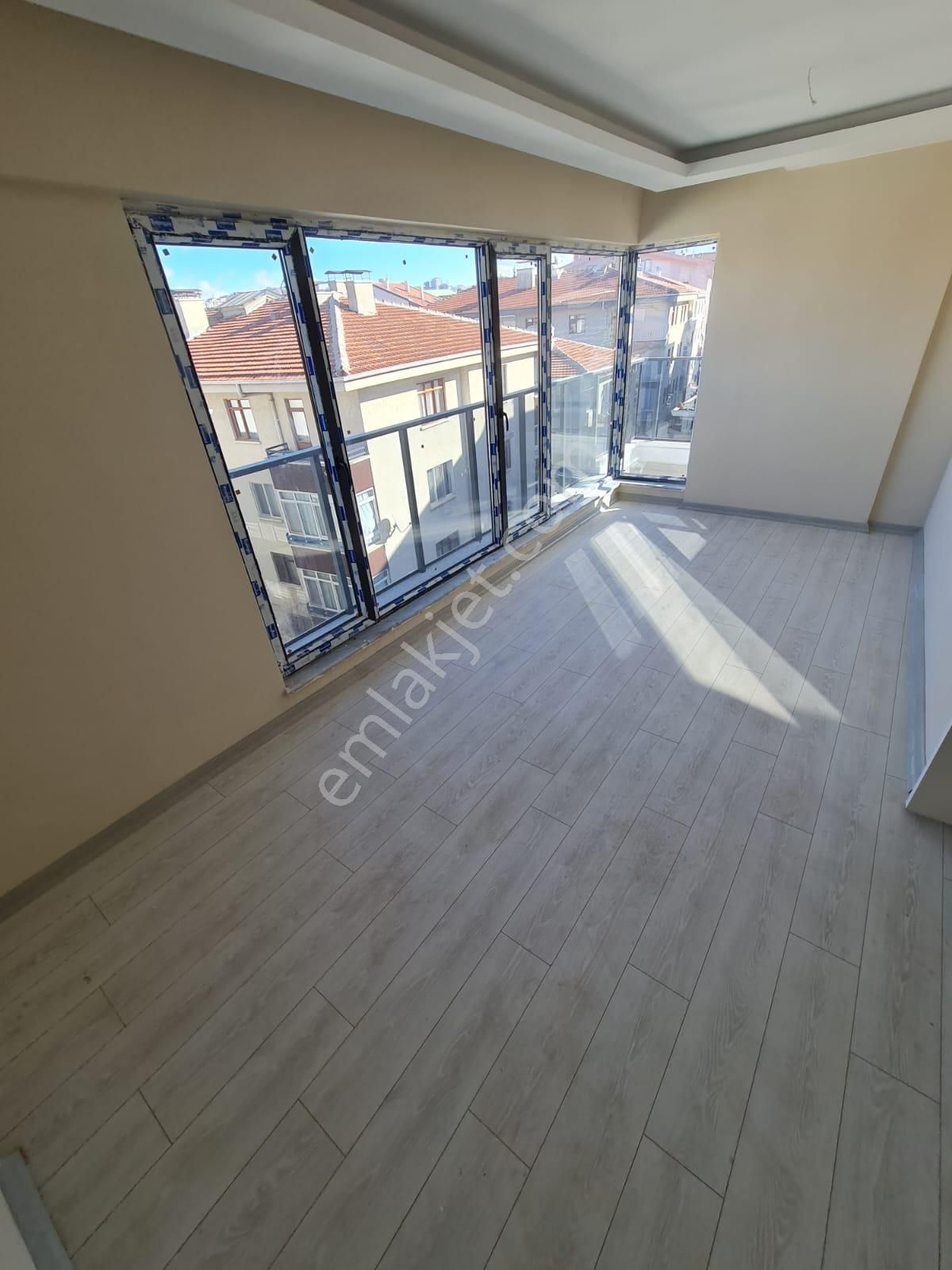 Aydınlıkevler'de 2+1 Kiralık Daire-taner Emlak Ofisi - Görsel 7