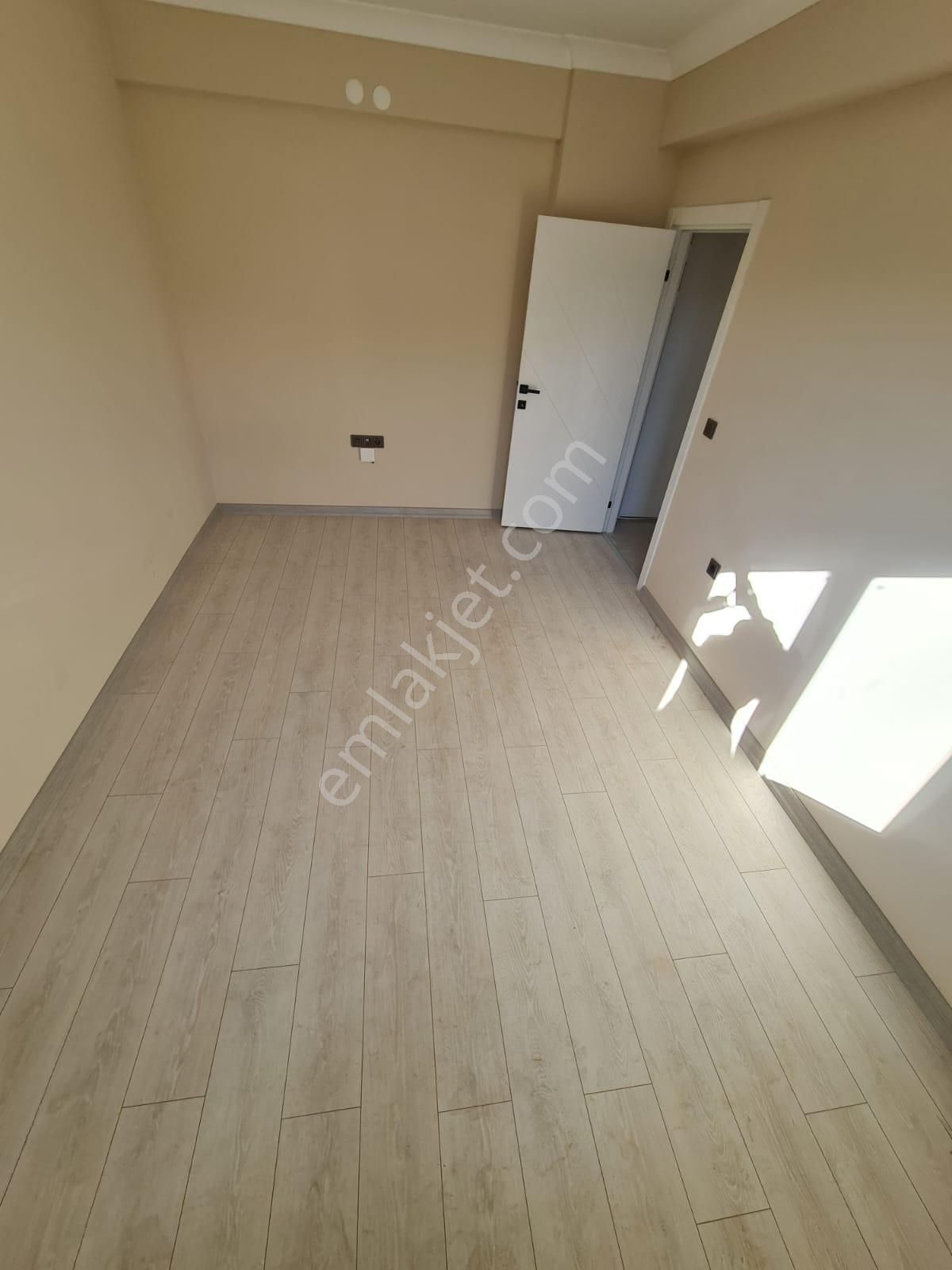 Aydınlıkevler'de 2+1 Kiralık Daire-taner Emlak Ofisi - Görsel 18