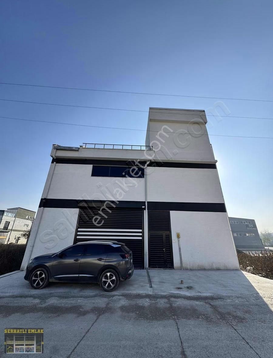 Serhatlı'dan Akhisarda Kiralık Fabrika