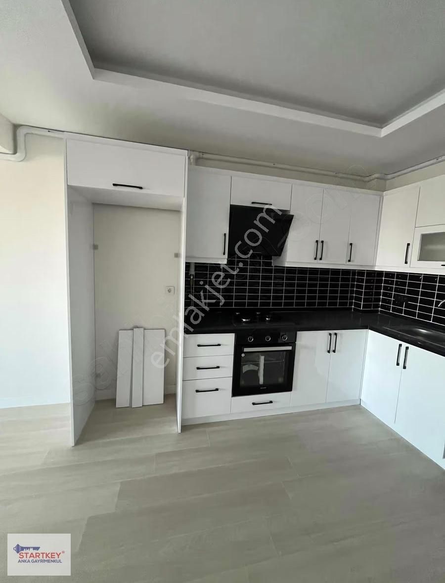 Startkey Den Burhaniyenin En Geniş 1+1 Evi Kiralık - Görsel 3