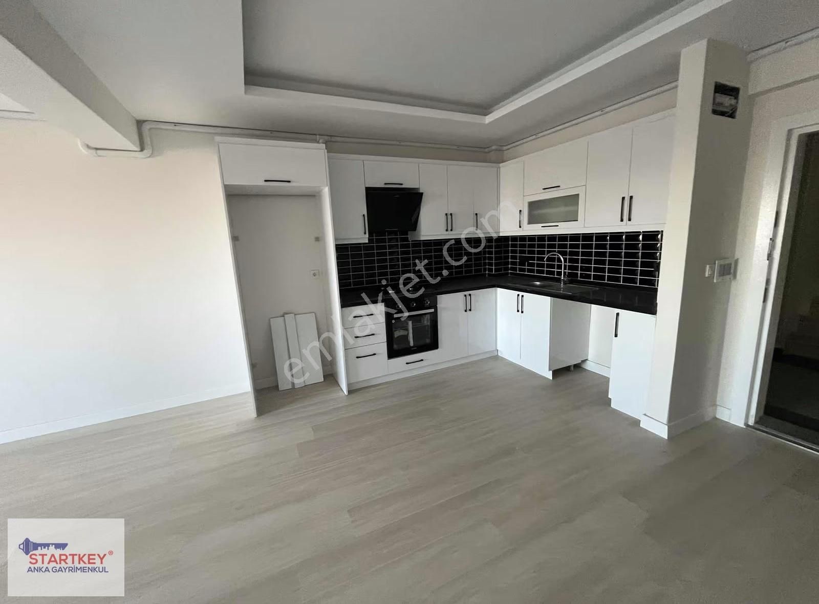 Startkey Den Burhaniyenin En Geniş 1+1 Evi Kiralık - Görsel 12