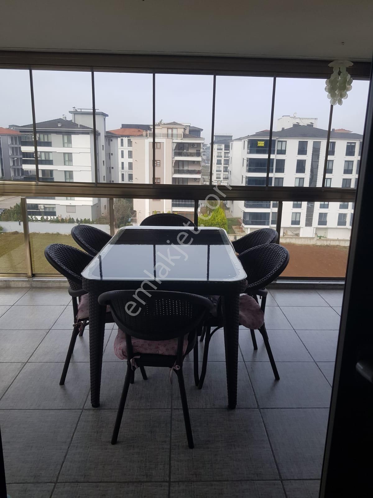 Kaan Emlaktan Yenişafakta 3+1 Lüks Satılık Daire - Görsel 13