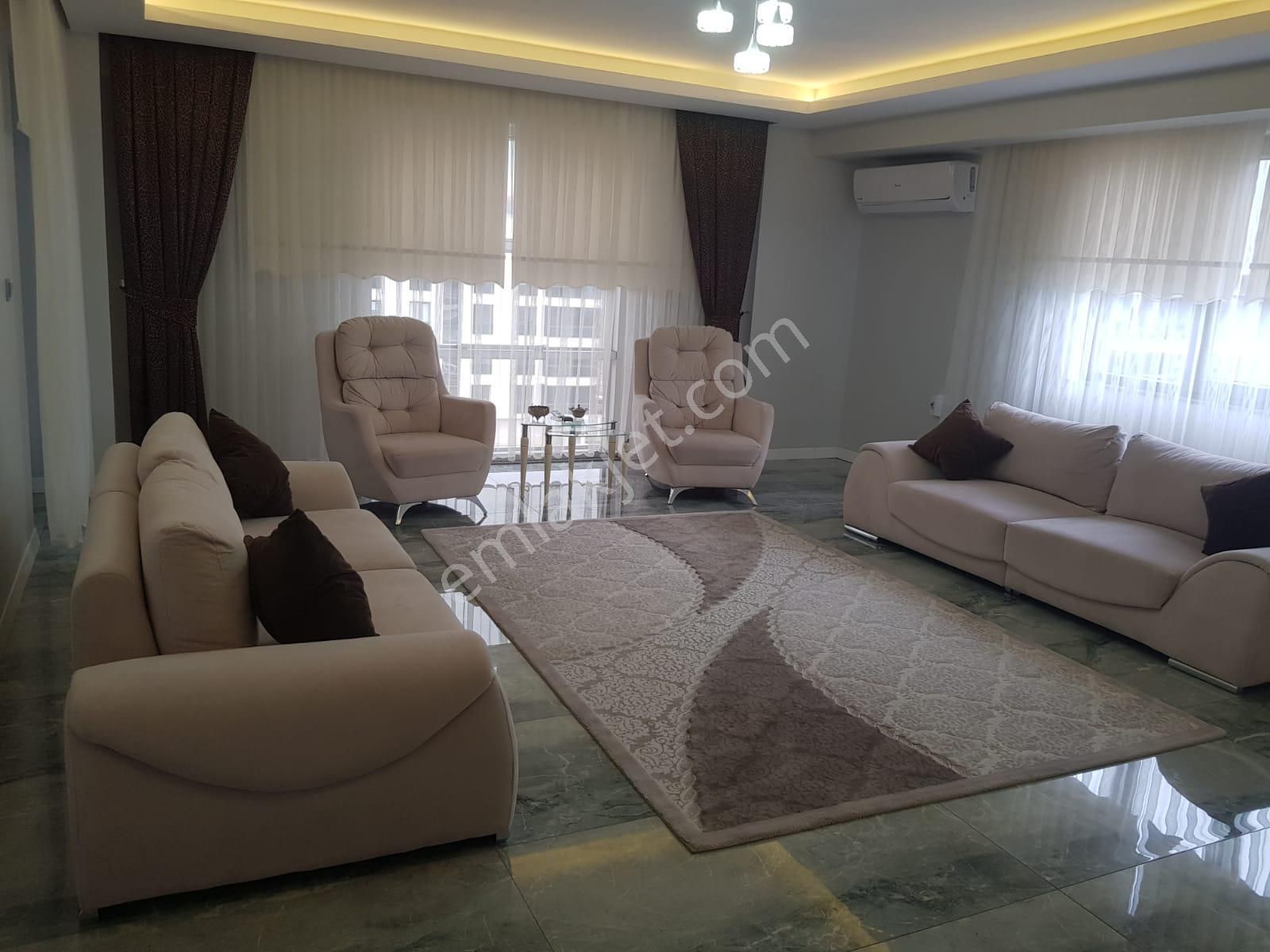 Kaan Emlaktan Yenişafakta 3+1 Lüks Satılık Daire - Görsel 7