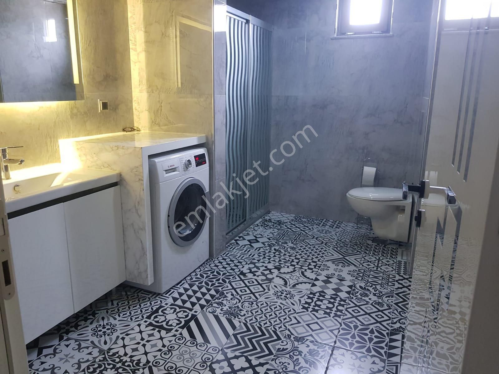 Kaan Emlaktan Yenişafakta 3+1 Lüks Satılık Daire - Görsel 9