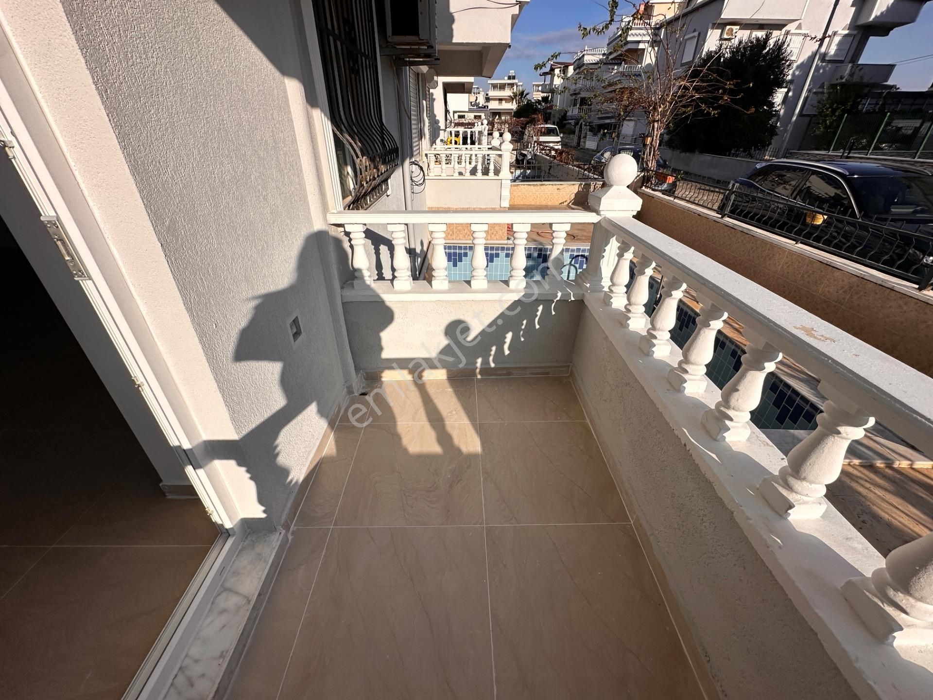 Didim Çamlık'ta Denize Yakın 3+1 Havuzlu Villa - Görsel 18